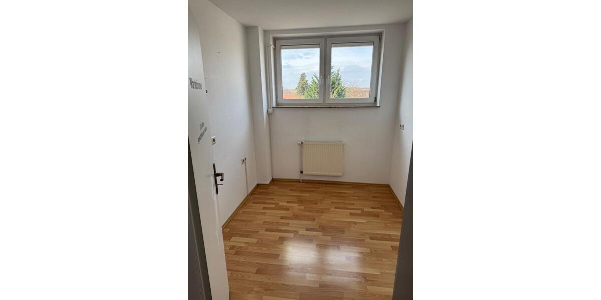 Etagenwohnung Braunschweig Broitzem - 3 Zimmer, 80 m&sup2;, 800&euro; | Angebot:26222895