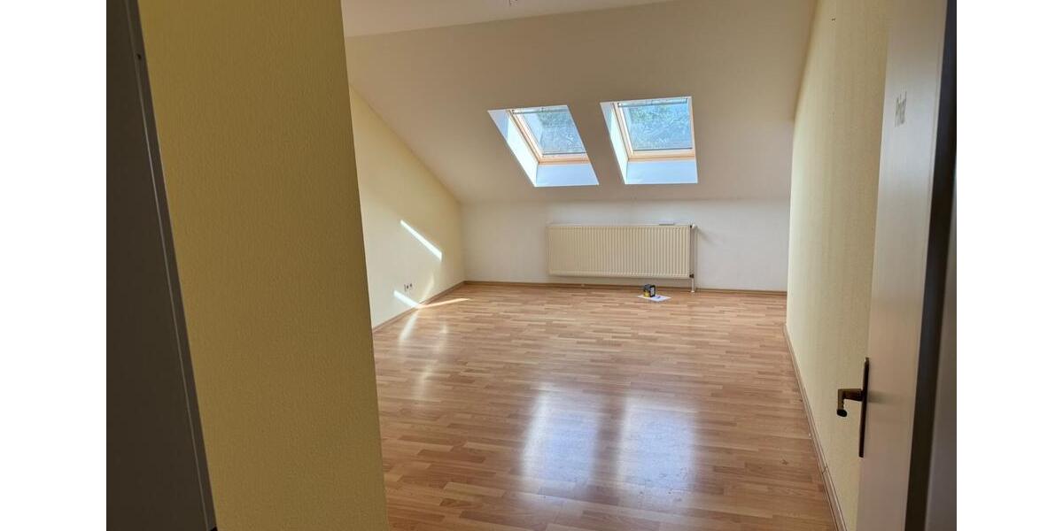 Etagenwohnung Braunschweig Broitzem - 3 Zimmer, 80 m&sup2;, 800&euro; | Angebot:26222895