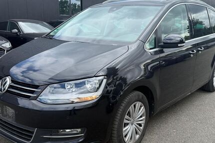 VW Sharan 125.961 km 17.990 &euro; Braunschweig 38122