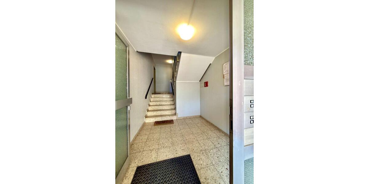 Etagenwohnung Braunschweig - 2 Zimmer, 72 m&sup2;, 860&euro; | Angebot:26095422