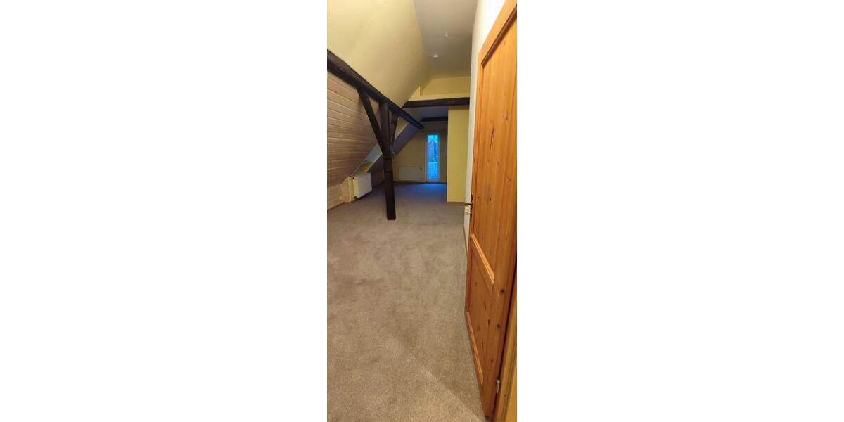 Dachgeschoßwohnung Lehre - 3 Zimmer, 66 m&sup2;, 560&euro; | Angebot:25839730