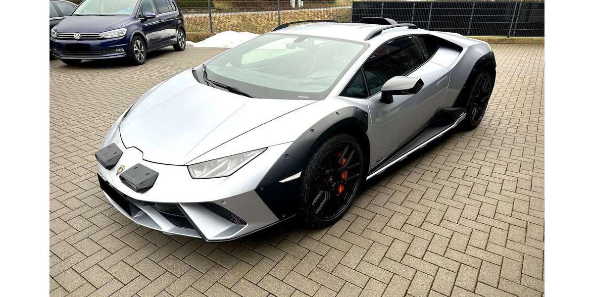 Lamborghini Huracán 9.500 km 274.990 &euro; Braunschweig, Stadt 38118
