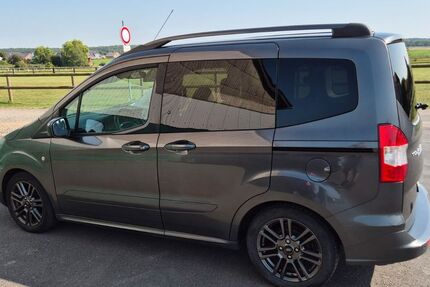 Ford Tourneo Courier 85.000 km 10.950 &euro; Wolfenbüttel 38300