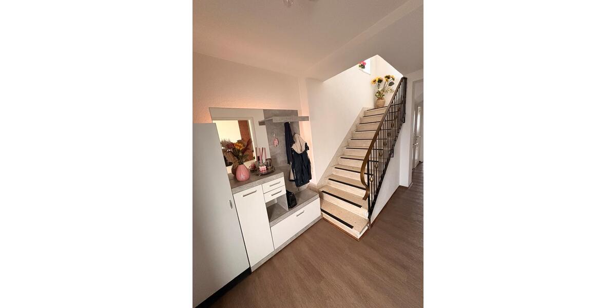 Doppelhaushälfte Peine - 4 Zimmer, 120 m&sup2;, 1.200&euro; | Angebot:24650930