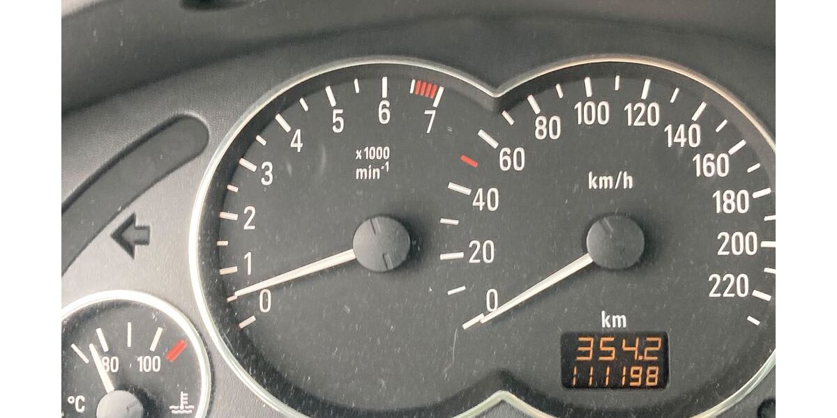 Opel Meriva 111.222 km 2.750 &euro; Peine 31224