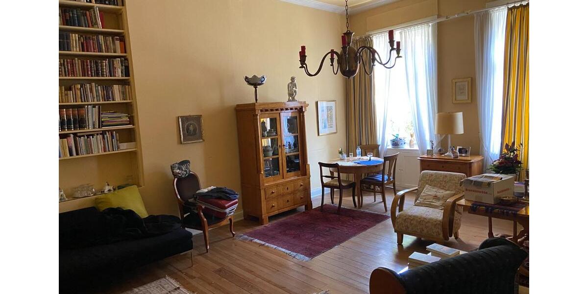 Große Wohnung mit Parkplatz 3 zimmer