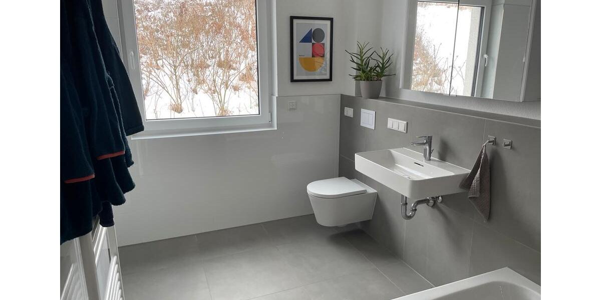 Etagenwohnung Wendeburg - 2.5 Zimmer, 74 m&sup2;, 1.270&euro; | Angebot:24840212