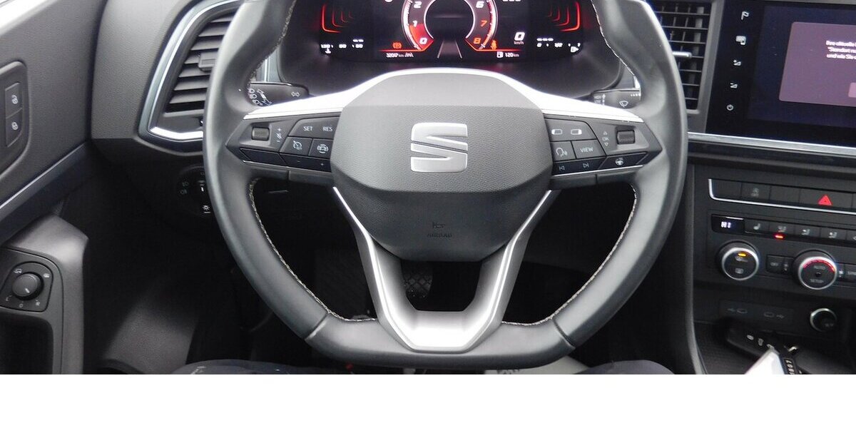 Seat Ateca 1.5 Style TSI BMT Navi Klima Alu 32.000 km 21.990 &euro; Vordorf 38533