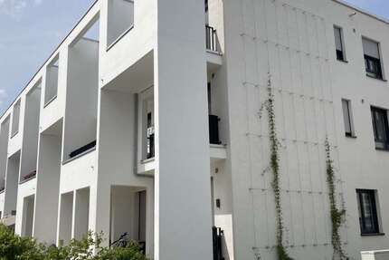 Wohnung Wolfsburg - 2 Zimmer, 82 m&sup2;, 969&euro; | Angebot:26665510