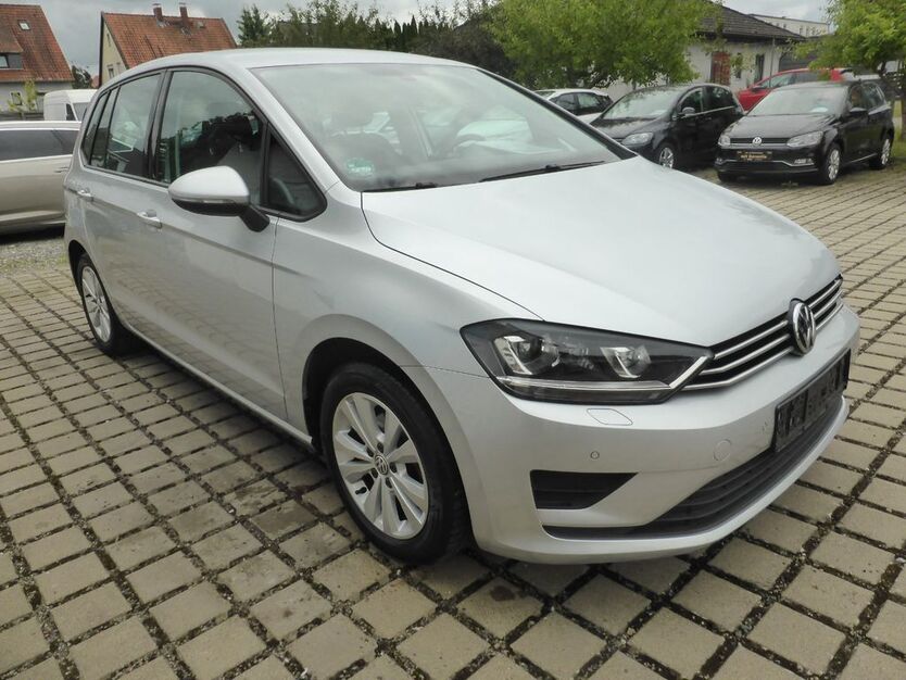 VW Golf Sportsvan 88.300 km 12.990 € Wolfenbüttel 38304