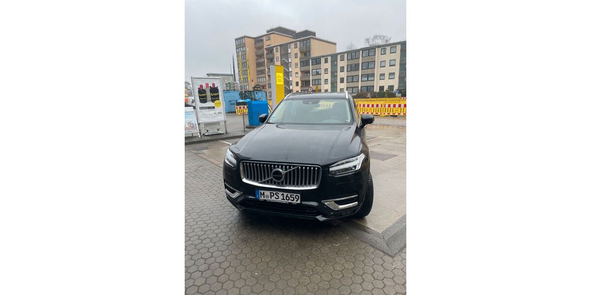 Volvo XC90 49.500 km 43.999 &euro; Braunschweig 38106