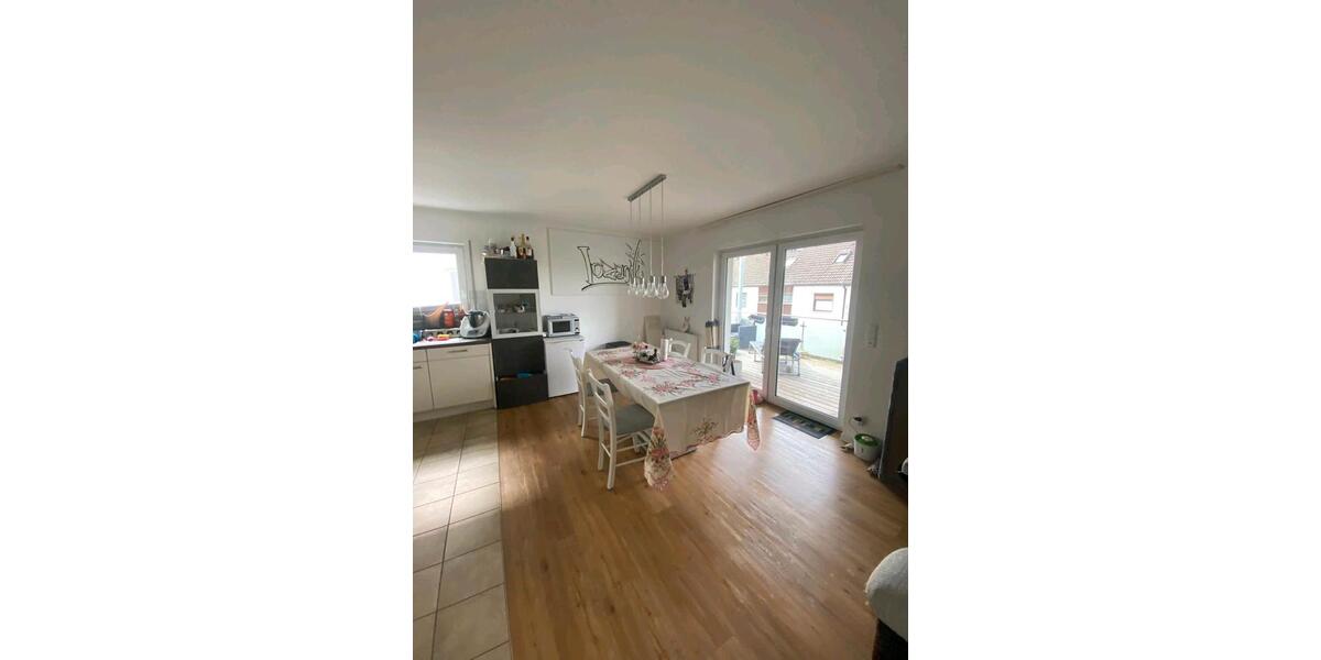Terrassenwohnung Schöppenstedt - 3 Zimmer, 93 m&sup2;, 1.100&euro; | Angebot:24538635