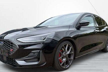 Ford Focus 9.828 km 35.600 € Vechelde 38159