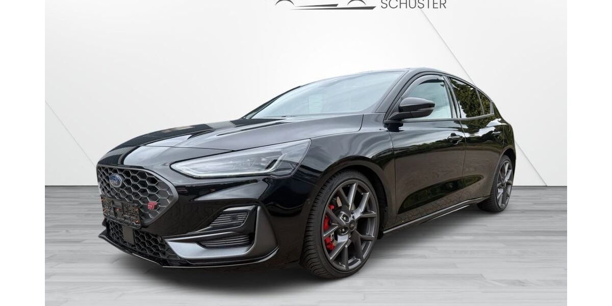 Ford Focus 9.828 km 35.600 € Vechelde 38159