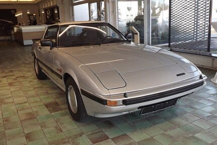 Mazda RX-7 106.521 km 15.700 &euro; Salzgitter 38228