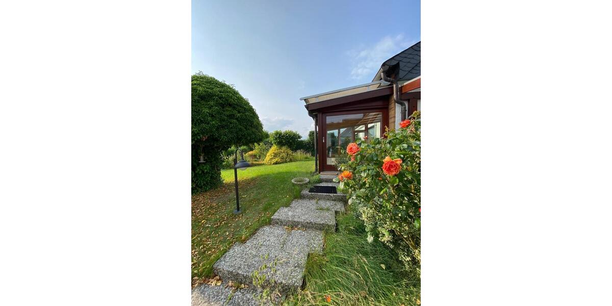 Doppelhaushälfte Wolfsburg - 4 Zimmer, 140 m&sup2;, 1.600&euro; | Angebot:23547187