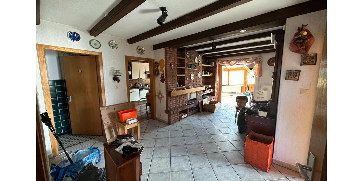 Einfamilienhaus Isenbüttel - 8 Zimmer, 250 m&sup2;, 350.000&euro; | Angebot:25903958