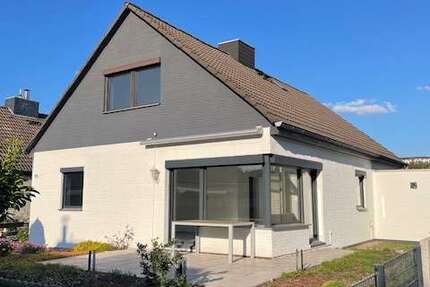 Haus Salzgitter-Thiede Thiede - 5 Zimmer, 138 m&sup2;, 1.500&euro; | Angebot:22528984