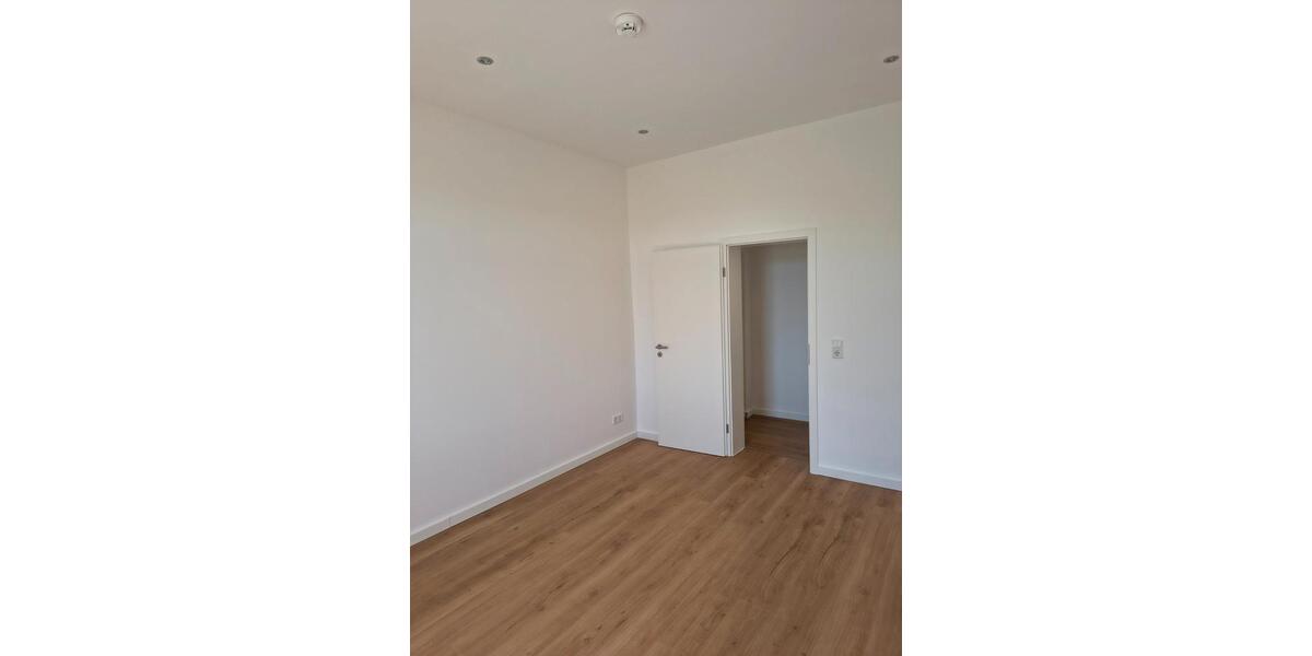 Etagenwohnung Braunschweig Broitzem - 11 Zimmer, 258 m&sup2;, 649.000&euro; | Angebot:26897771