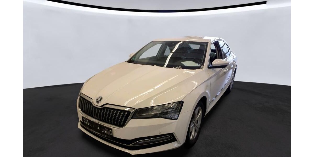 Skoda Superb 183.000 km 17.990 &euro; Peine 31226