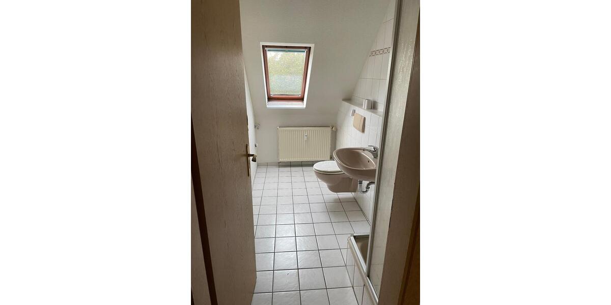 Dachgeschoßwohnung Braunschweig Südstadt- Rautheim- Mascherode - 3 Zimmer, 76 m&sup2;, 400&euro; | Angebot:25178283