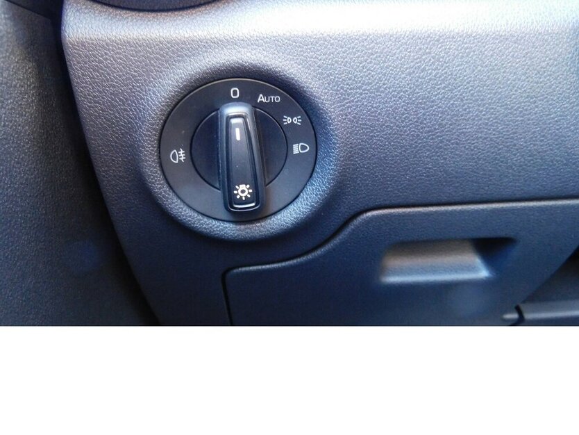 Skoda Fabia 1.0 Ambion TSI BMT 4TRG Klima Navi 14.100 km 17.390 € Vordorf 38533