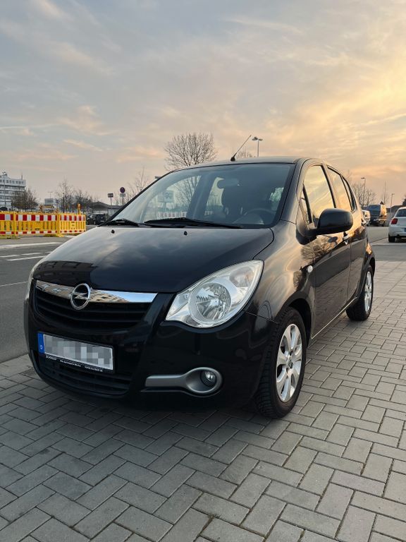 Opel Agila 80.000 km 3.490 € Braunschweig 38102