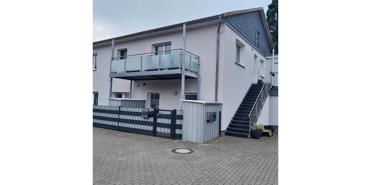 Erdgeschoßwohnung Edemissen - 3 Zimmer, 80 m&sup2;, 750&euro; | Angebot:25989977