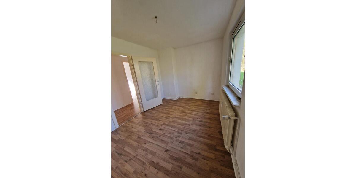 Erdgeschoßwohnung Salzgitter Ortschaft Südost - 7 Zimmer, 113 m&sup2;, 680&euro; | Angebot:26190981