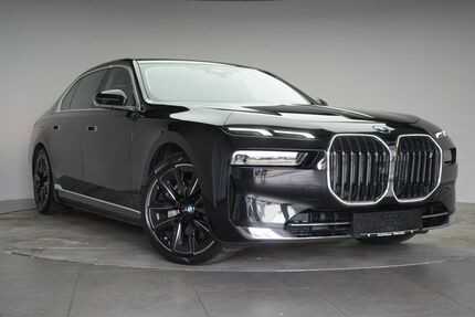 BMW i7 11.000 km 73.990 &euro; Braunschweig 38110