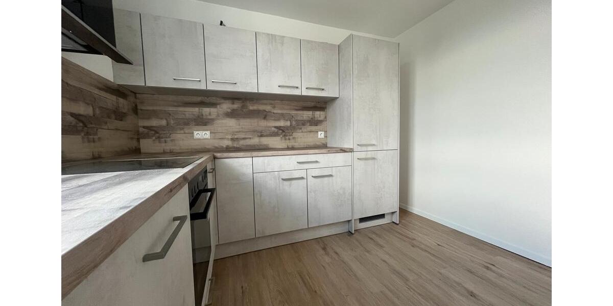 Dachgeschoßwohnung Braunschweig Wabe-Schunter-Beberbach - 3 Zimmer, 84 m&sup2;, 1.008&euro; | Angebot:25925818