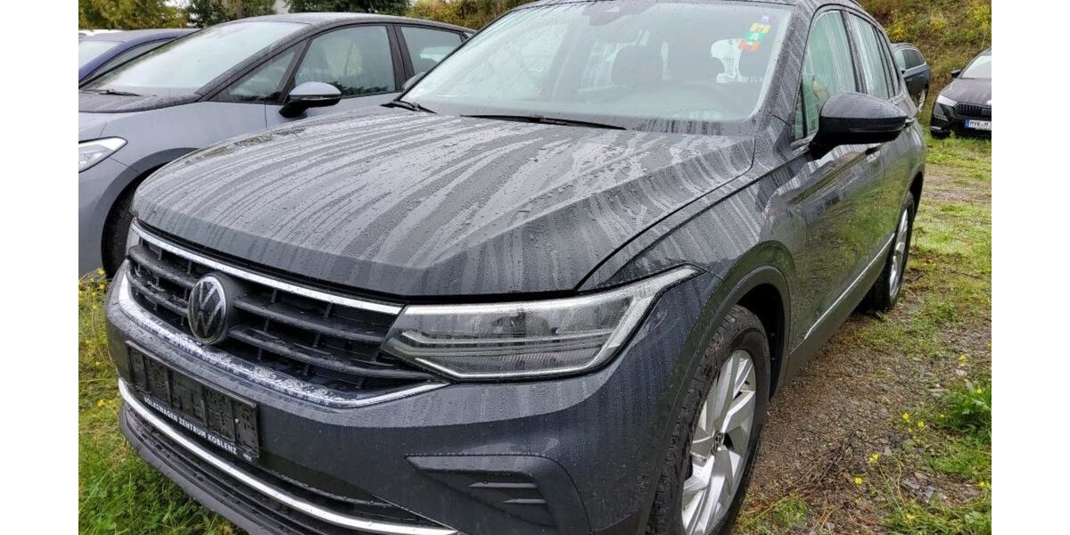 VW Tiguan 238.448 km 20.890 &euro; Braunschweig 38114