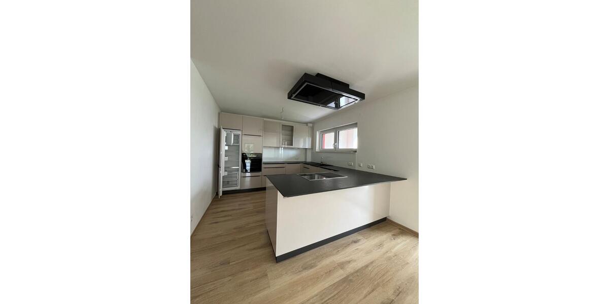 Erdgeschoßwohnung Wolfenbüttel Adersheim - 3 Zimmer, 128 m&sup2;, 1.390&euro; | Angebot:24511555