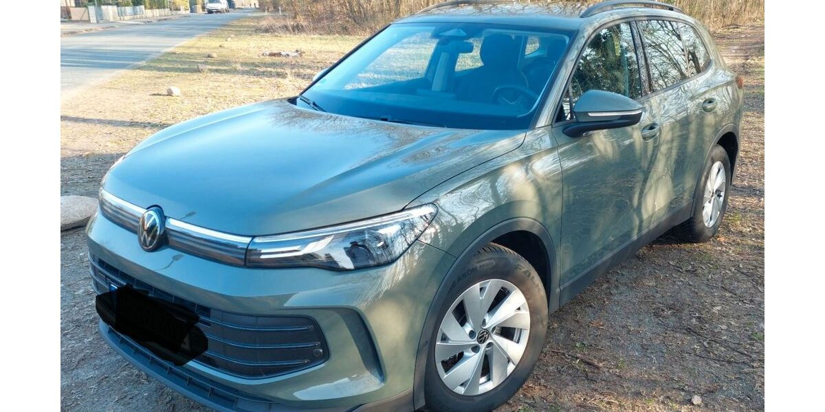 VW Tiguan 22.000 km 30.400 &euro; Weyhausen 38554