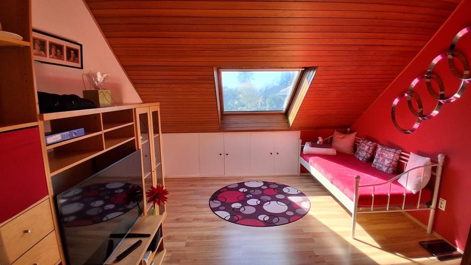 Dachgeschoßwohnung Wolfsburg Ehmen - 4 Zimmer, 90 m&sup2;, 810&euro; | Angebot:26480923