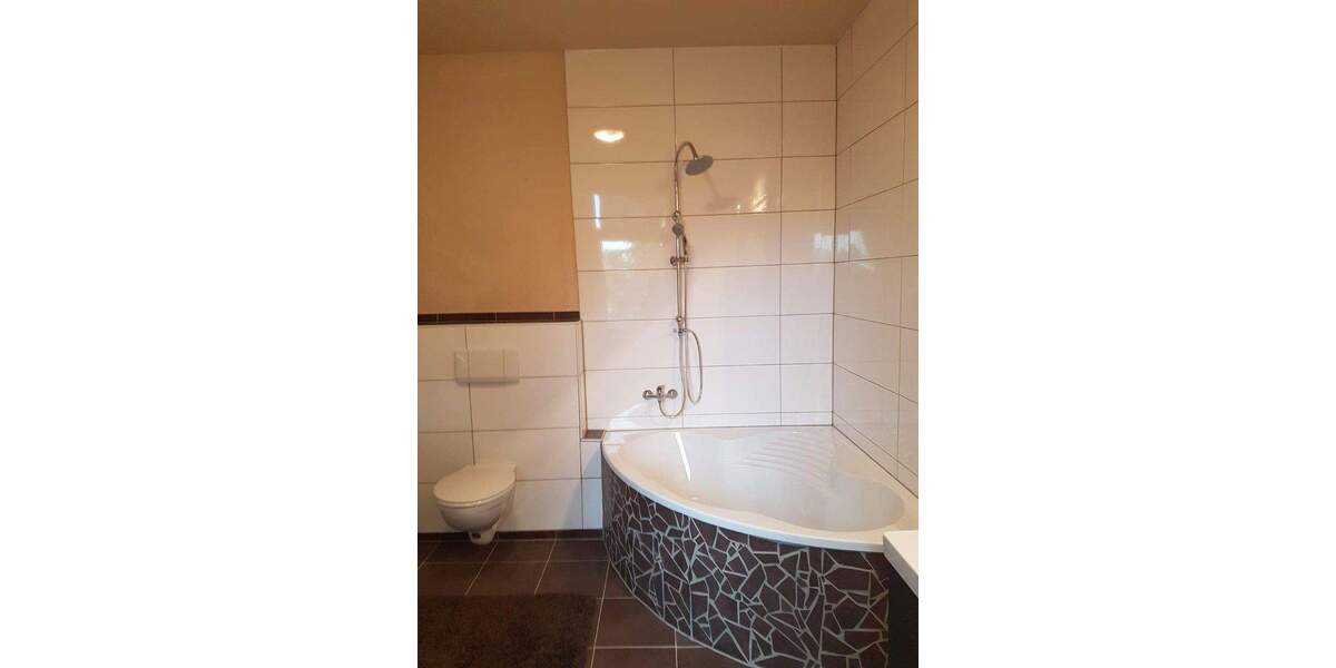 Etagenwohnung Salzgitter Sauingen - 4 Zimmer, 125 m&sup2;, 1.000&euro; | Angebot:24808155