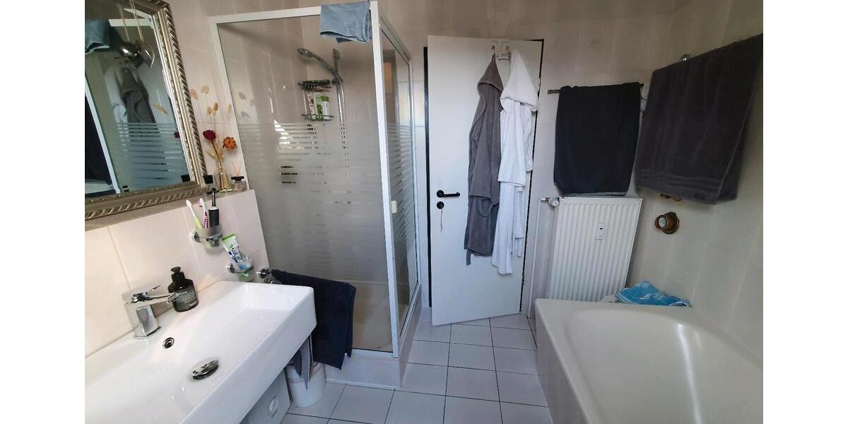 Dachgeschoßwohnung Salzgitter Ortschaft Südost - 3 Zimmer, 72 m&sup2;, 105.000&euro; | Angebot:19720758