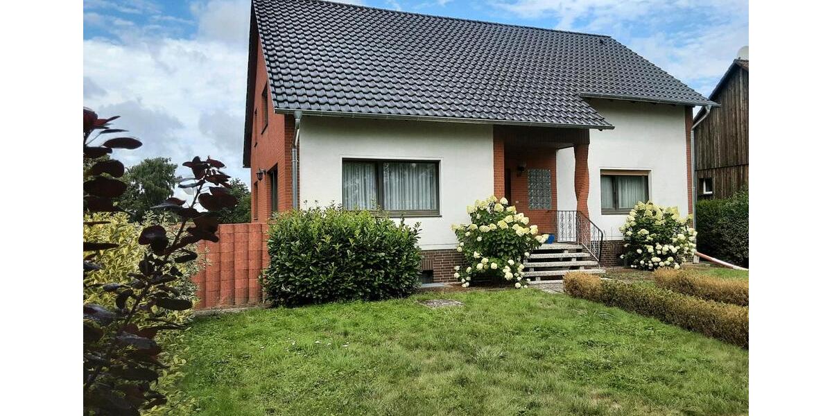 Einfamilienhaus Wendeburg - 10 Zimmer, 220 m&sup2;, 335.000&euro; | Angebot:26006110