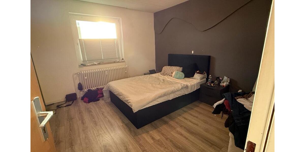 Etagenwohnung Wolfenbüttel Ahlum - 3 Zimmer, 75 m&sup2;, 1.100&euro; | Angebot:25979503