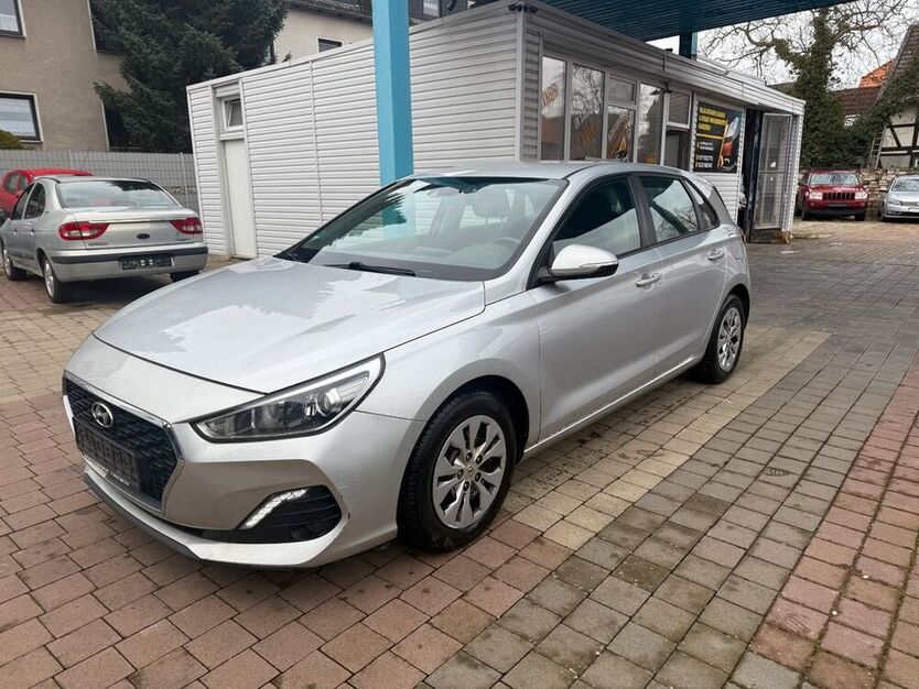 i30