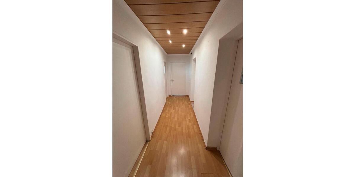 Dachgeschoßwohnung Schöppenstedt - 4 Zimmer, 78 m&sup2;, 700&euro; | Angebot:26452237