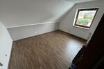 Etagenwohnung Lengede - 7 Zimmer, 151 m&sup2;, 1.200&euro; | Angebot:26181080
