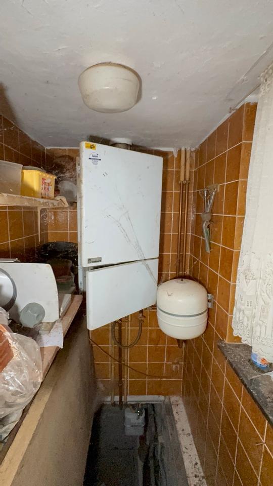 WER BEFREIT MICH AUS DEM DORNRÖSCHENSCHLAF?