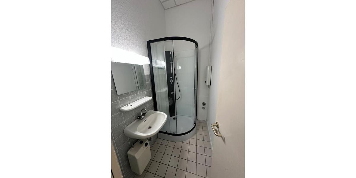 Etagenwohnung Braunschweig - 5 Zimmer, 126 m&sup2;, 1.150&euro; | Angebot:26561236
