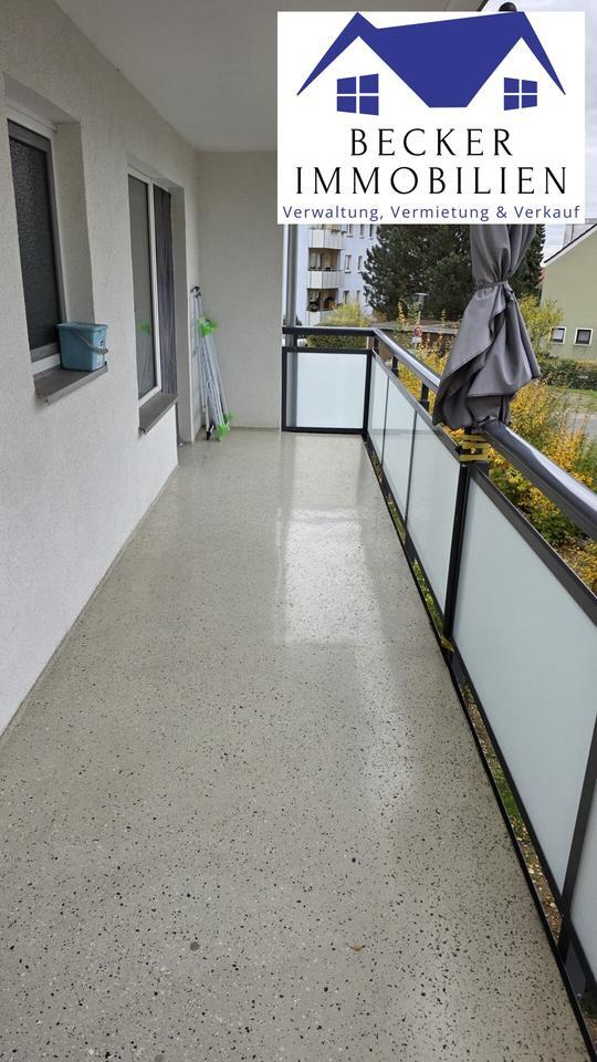 4-Zimmer Wohnung mit Balkon zimmer