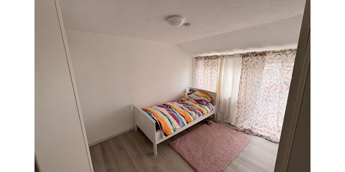 Doppelhaushälfte Peine - 4 Zimmer, 120 m&sup2;, 1.200&euro; | Angebot:24650930