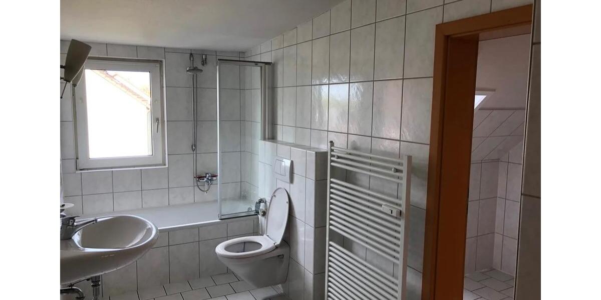 Dachgeschoßwohnung Wolfenbüttel Adersheim - 2 Zimmer, 60 m&sup2;, 510&euro; | Angebot:26632673