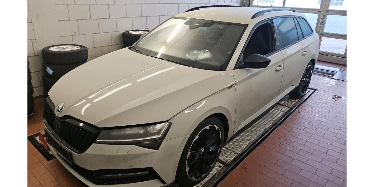 Skoda Superb 207.700 km 19.499 &euro; Peine 31226