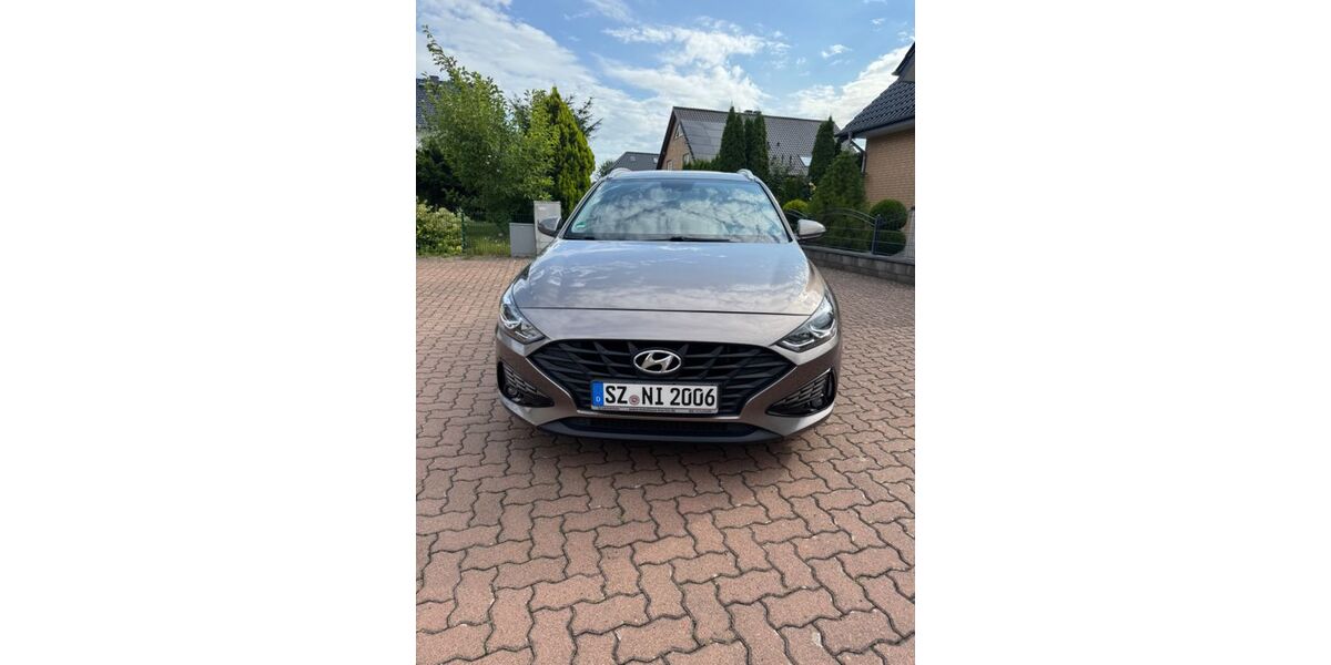 Hyundai i30 162.000 km 8.500 &euro; Salzgitter 38228