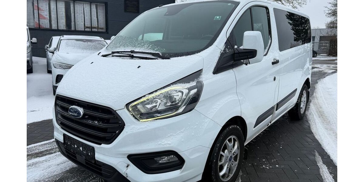 Ford Tourneo Custom 245.884 km 10.990 &euro; Braunschweig 38122